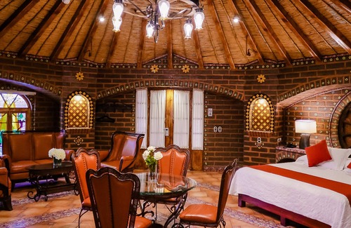 Autlan de Navarro Hotel | Estancia Villa Real