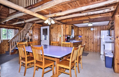 St Germain Cottage | Estrold's Resort- Popple Cabin