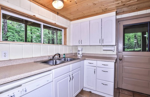 St Germain Cottage | Estrold's Resort Sno-Drift