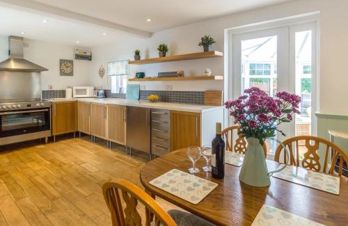 Warkworth House | Estuary View