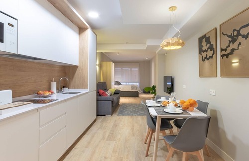 Castanos Apartment | ESTUDIO 8 by HiBilbao