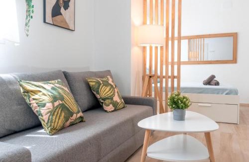 Triana Apartment | Estudio Jacuzzi con Encanto en Triana