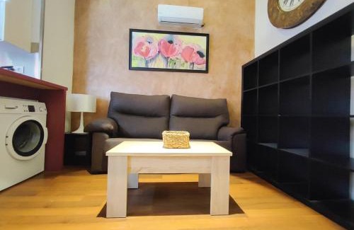 La Palmera-Reina Mercedes Apartment | EstudioVintage. Heliopolis