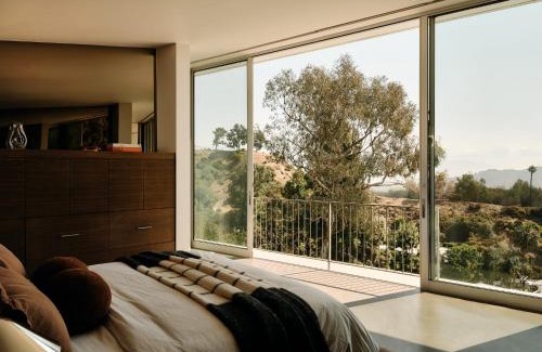 Hollywood Hills House | Eterne by Stay Awhile Villas