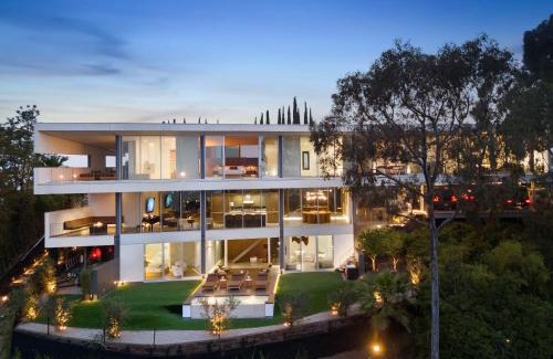 Hollywood Hills House | Eterne by Stay Awhile Villas