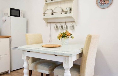 San Juan de Parres House | Ethel's House in northern Spain