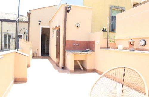 Coste Apartment | 'ETNA HOME' 400mt SEA - Airport - Taormina & Netflix