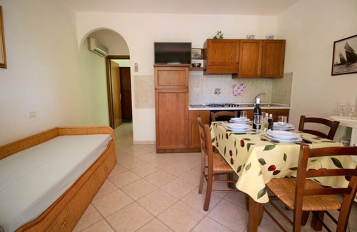 Porto Azzurro Apartment | Eucalyptus Apartment 3
