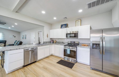 Eufaula House | Eufaula Home - Walk to Lake Beach!