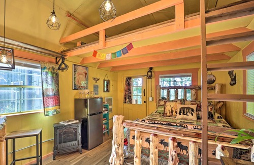 Eureka Springs Cabin | Eureka Springs Cabin: Gas Grill + Lake Access!