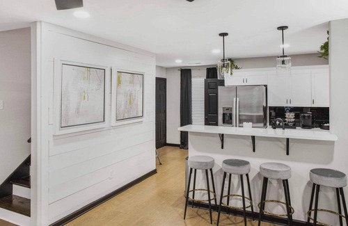 South Memphis House | EV Charger - Family Friendly - Close to Downtown