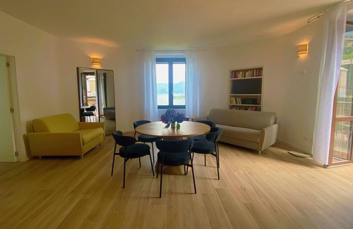 Carciano Apartment | Eva Apartament with Lake View in Baveno