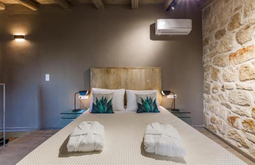 Heraklion Apartment | Evangelia Casa, comfy stay, centrally, with views!