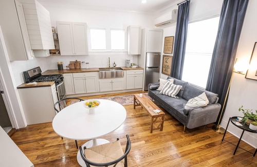Downtown House | Evangeline A in Lafayette