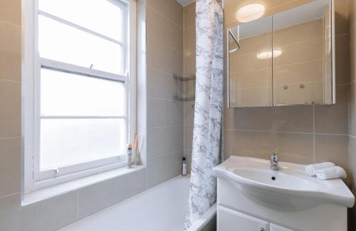 City of Westminster Apartment | Evelyn Court