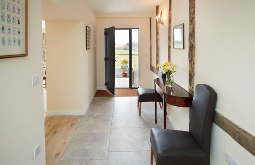 Eaton Mascott Cottage | Evenwood Granary - a stunning barn conversion that sleeps 4 guests