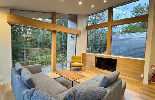 Hokujo Villa | Everglow - Modern Home, 5 min to Echoland