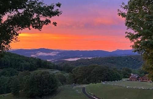 Elk Park House | Evergreen at Eagles Nest