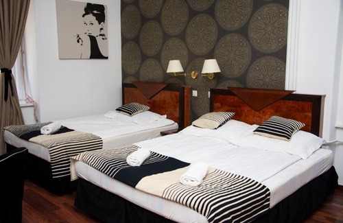 Ujlipotvaros House | Evergreen Budapest Guest House