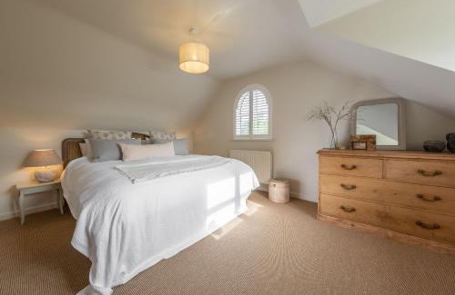 Holt House | Evergreen
