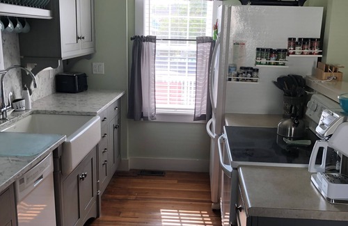 Old Orchard Beach House | Evergreen House 4 bdrm. 2 bthrm spacious home.SAT. 4PM CHECK-INS ONLY PLEASE!
