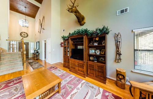 Granite Ridge House | Evergreen Lodge