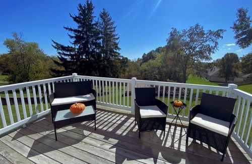Walnut Creek House | Evergreen Place at Walnut Creek within walking distance to downtown Walnut Creek