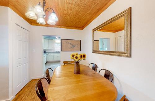 Moneta House | Evergreen
