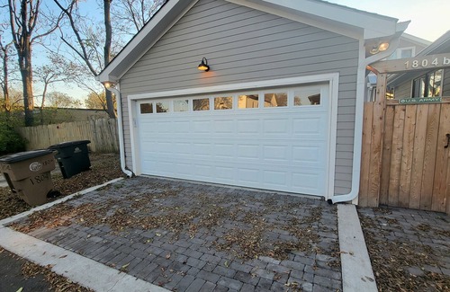 Salemtown House | Every Day is a Holiday in Nash - Full Furn 3BR 2 Ba Home in Germantown/Salemtown