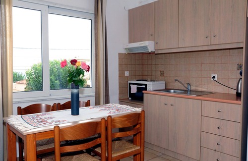 Kato Stalos Apartment | Evilion Hotel