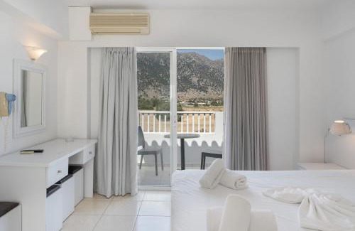 Kardamena Apartment | Evripides triple room 1