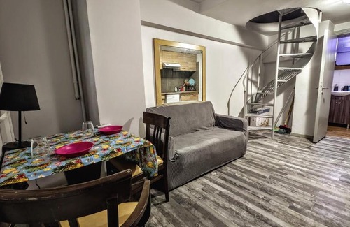 Exarhia Apartment | Exarchia Twin Maisonettes