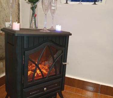 Maracana House | "Excelente Casa Pé na Areia com Opção de Piscina Aquecida Cobrado á Parte, Ampla Área de Lazer, Deck Coberto com Churrasqueira e Cooktop, Cozinha Americana, Ampla Sala de Estar com Lindíssima Lareira, Smart TV 50", WI-FI e o Melhor fica Pertinho da Praia"