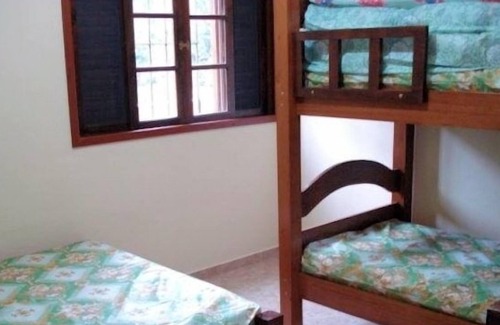 Guarau House | Excellent beach house with garden, 500 meters from the beach