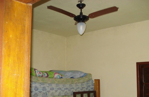 Guarau House | Excellent beach house with garden, 500 meters from the beach