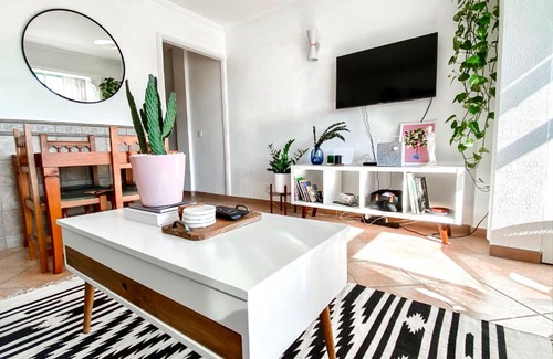 Torremolinos Apartment | Excellent CITY BREAK Centre Torremolinos with SEA VIEW