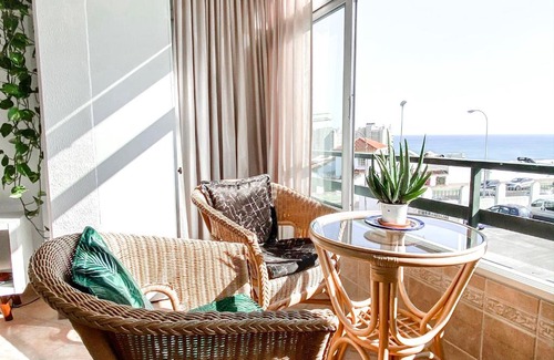 Torremolinos Apartment | Excellent CITY BREAK Centre Torremolinos with SEA VIEW