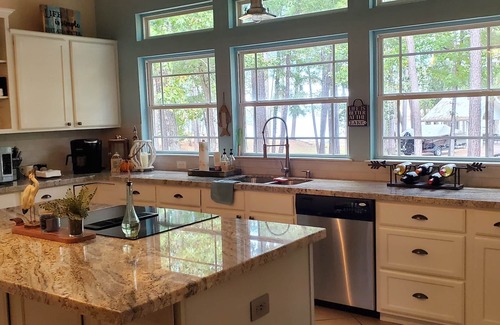 Brookeland House | Excellent water views with water access to a sandy beach.