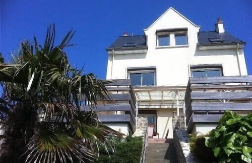Port-en-Bessin-Huppain House | Exceptionally located on the port, beautiful house, terrace, 50m from the sea