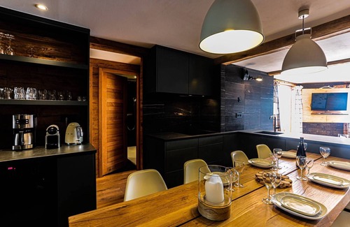 Val-Thorens Apartment | exceptional apartment for 6 people. Completely renovated by an interior designer, Warm.