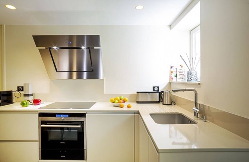 Cauderan Apartment | Exceptional apartment ideally located