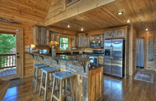 Blue Ridge House | Exceptional Aska Area Luxury Cabin with hot tub close to downtown Blue Ridge