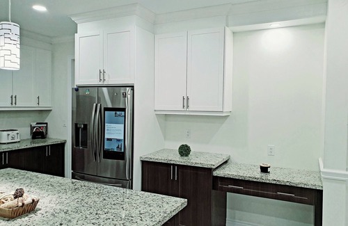 Alcona House | Exceptional Location mins to Lake Simcoe