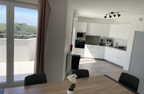 Lagny-sur-Marne Apartment | EXCEPTIONAL PENTHOUSE NEAR DISNEY AND PARIS