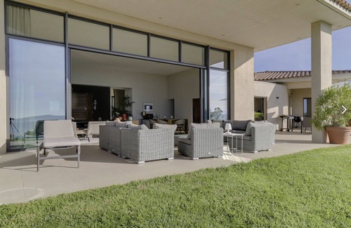 La Cadiere-d'Azur Villa | Exceptional villa with sea and countryside view