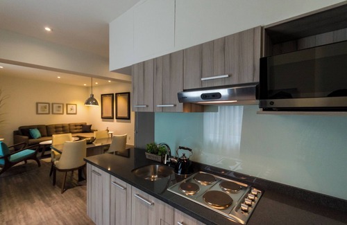 Hipodromo Apartment | Exclusive 1 Bedroom Suite With Daily Complimentary Breakfast