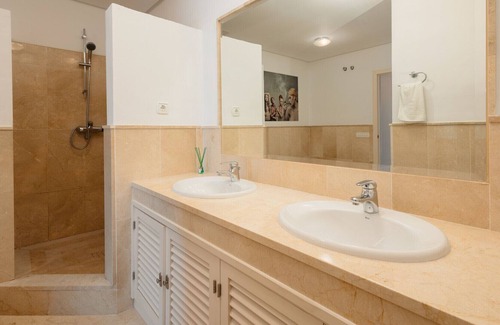 Ojen Apartment | Exclusive 2 bedroom holiday home, close to golf courses in Marbella