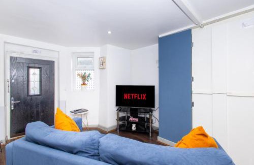 Chapeltown Apartment | Exclusive Apartment - close to centre, contactless entry, free parking, WiFi & Netflix