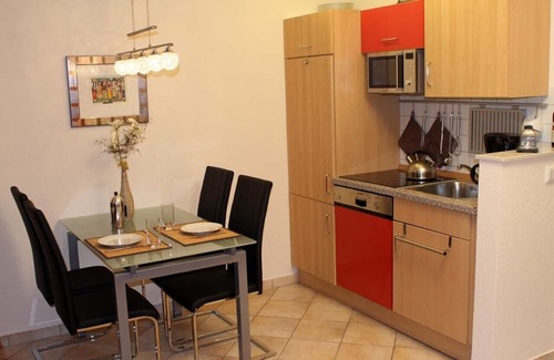Gross Zicker Apartment | Exclusive apartment with sea views, south-facing terrace, garden u. parking spot