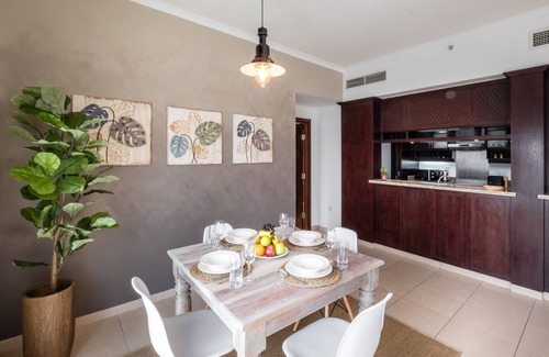 Downtown Dubai Apartment | Exclusive Apt w/Burj Khalifa Next Door